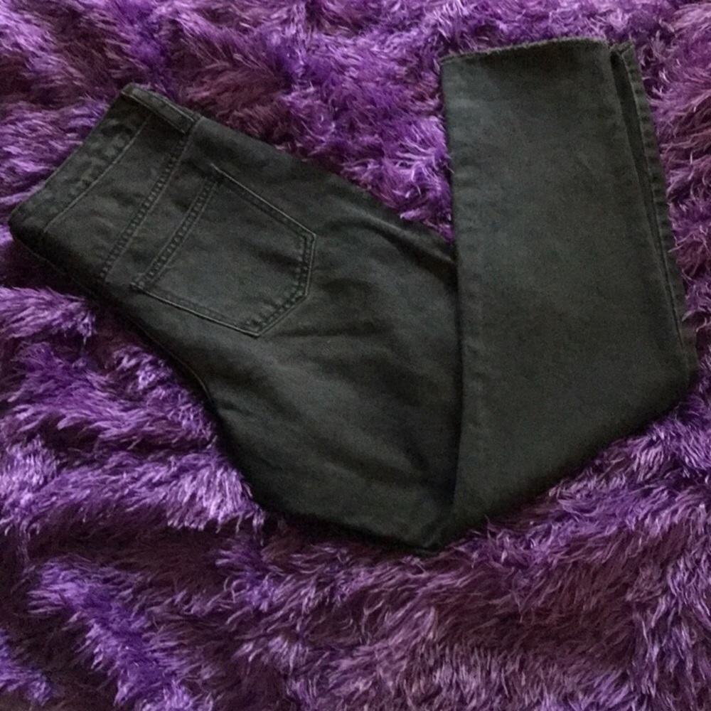 Universal Threads Faded Black Raw End Jeans